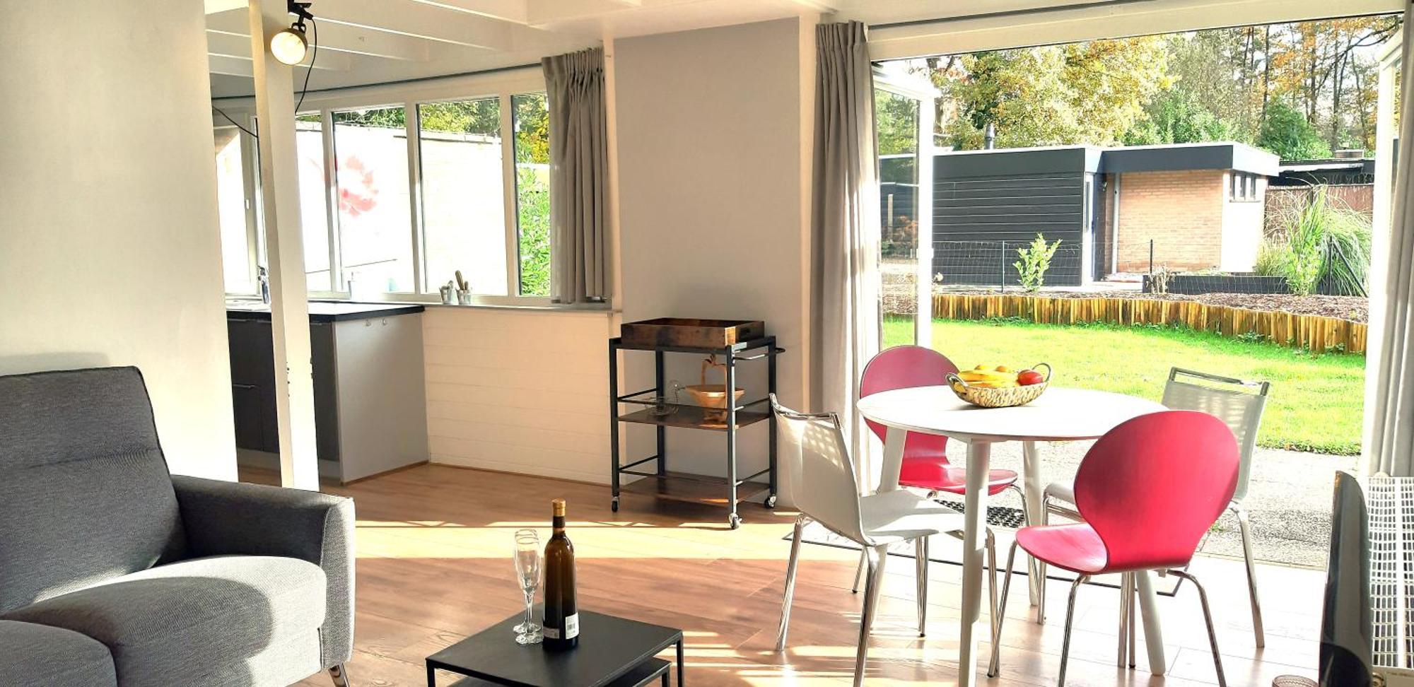 Zonnige Vrijstaande Bungalow In Prachtige Omgeving! Rekem Exteriör bild